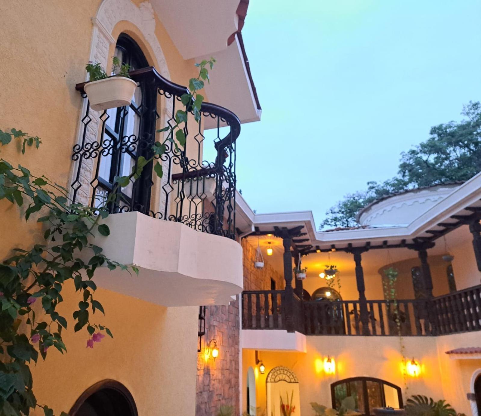 Casa Sileo - Boutique Hotel カリ エクステリア 写真